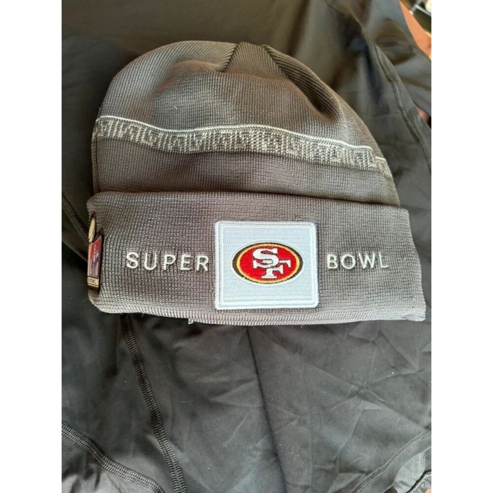 gray New Era San Francisco 49ers Super Bowl LVIII Opening Night knit beanie